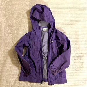 XXS Size 4/5 Columbia Girls Rain Coat. Lightweight, lightly used
